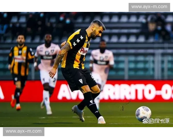 莱切2-1绝杀乌迪内斯，班达终场前任意球破门锁定胜局