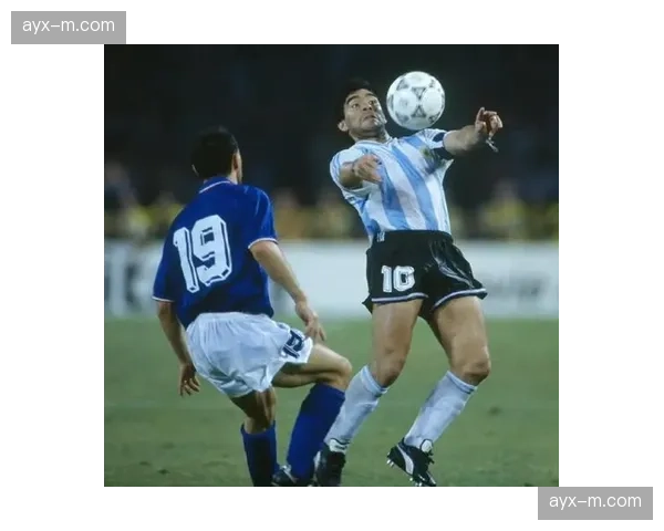 通讯：那不勒斯博物馆举办马拉多纳主题展览，回顾球王足迹